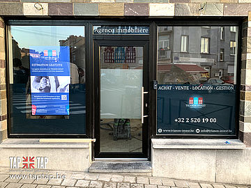 Ecran vitrine pour agence immobiliere TAPTAP